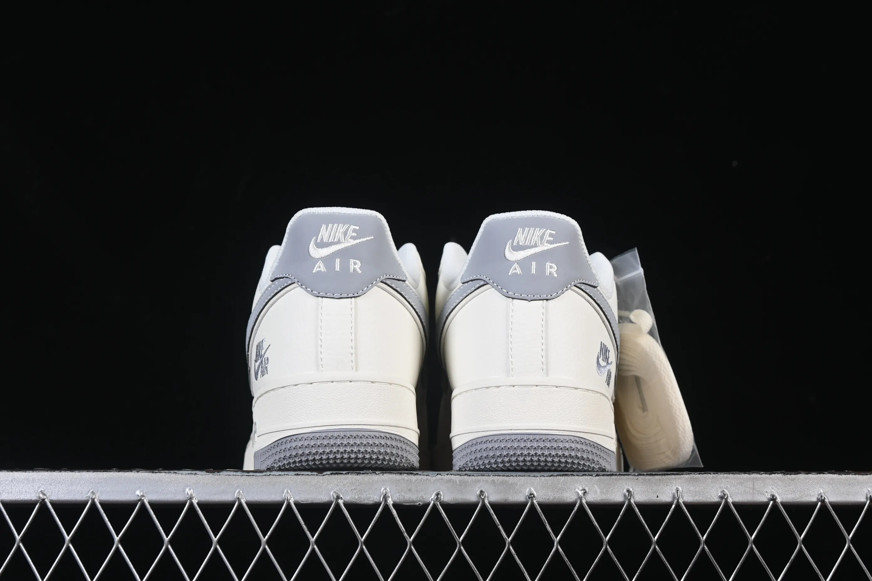 All Categories Nk Air Force 1 Air Force Series Nk Air Force 1 Low Air Force Low Nike Air Force 1'07 Low Nike Gray Label Air Force One Low Casual Shoes CS5288-041